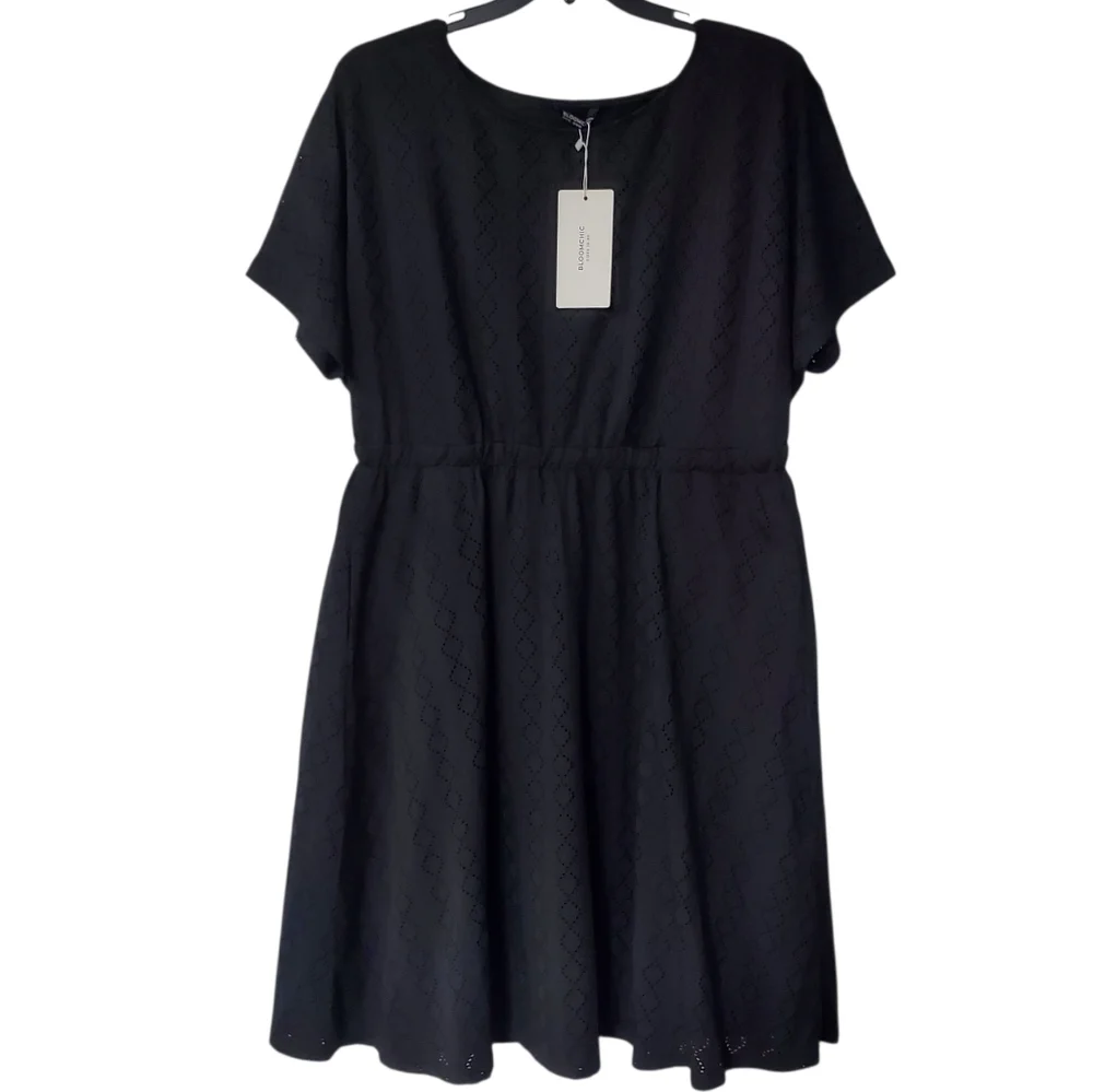 NWT BloomChic Classic Black Mini Dress Size US 14-16